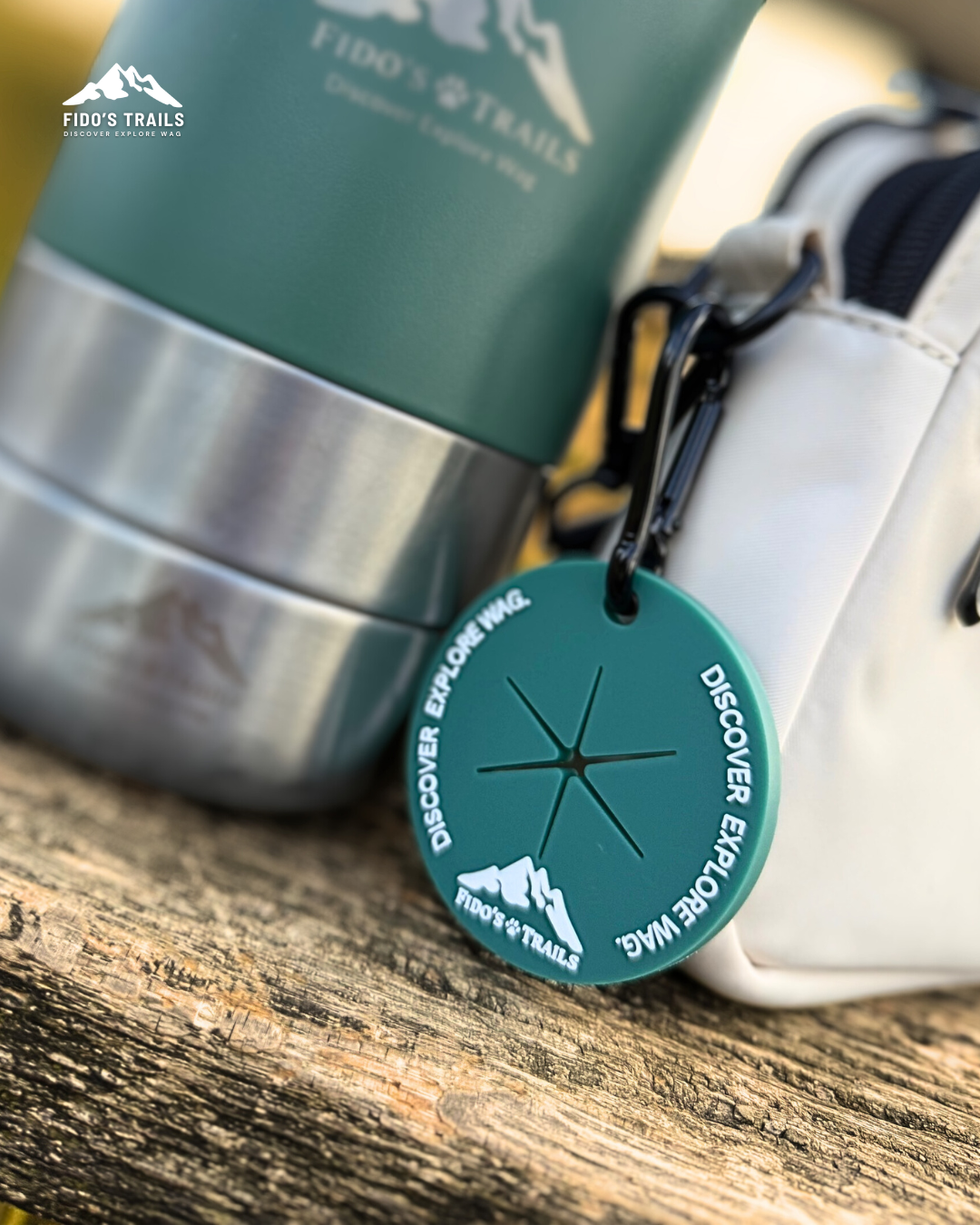Fido's Trails Poo Bag Tag | Hands-Free Clip - Forest Green