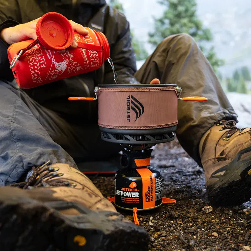 Jetboil TrailCook 2.0L - in use at camp