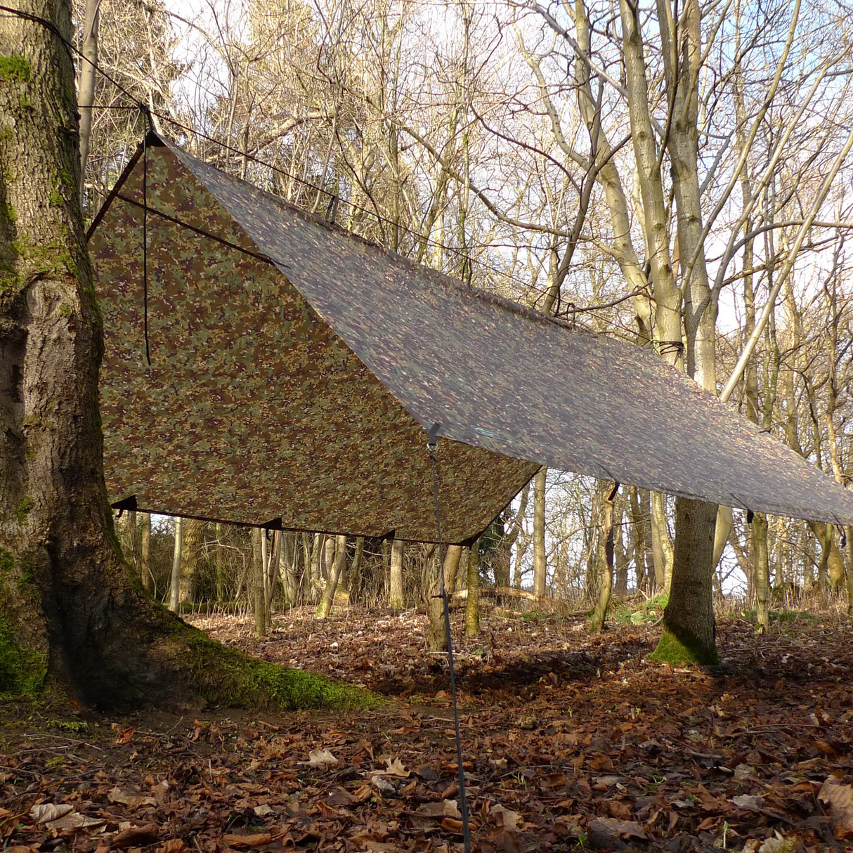 DD Tarp 3.5x3.5 in MC Camo for camping