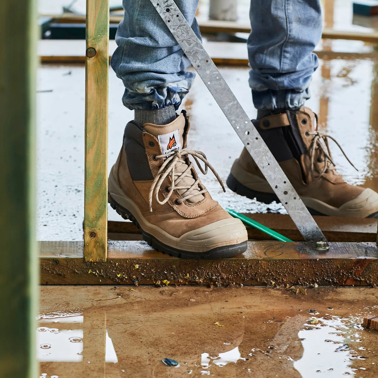 Mongrel 461 Side Zip Safety Boots with Scuff Cap - Stone