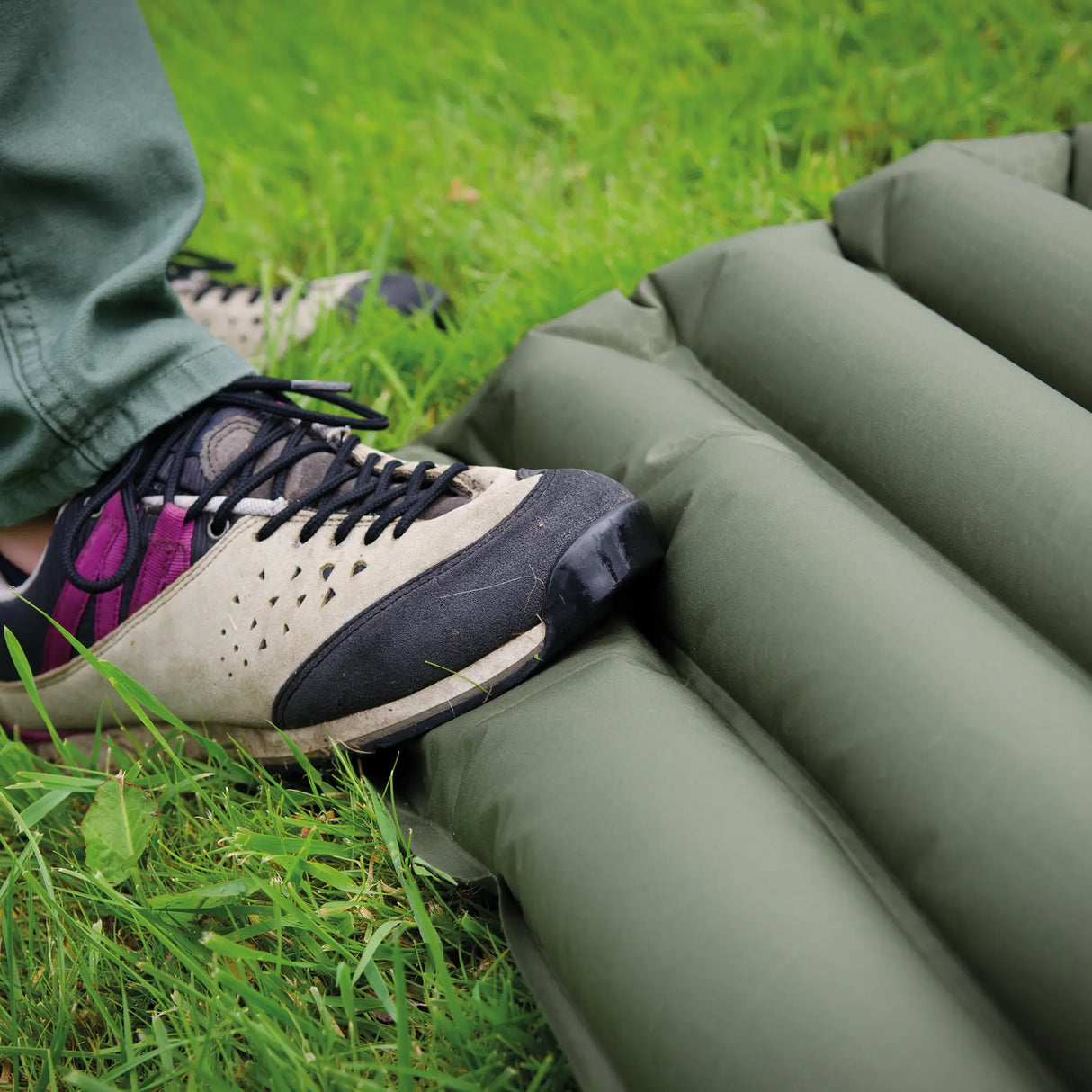Snugpak Air Mat with Built-In Foot Pump, Olive Green camping sleeping mat - additional view