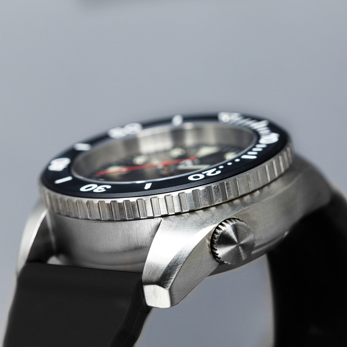Rotate North Arctic 500m Dive Watch (43mm) in Pitch Black from the side on white background