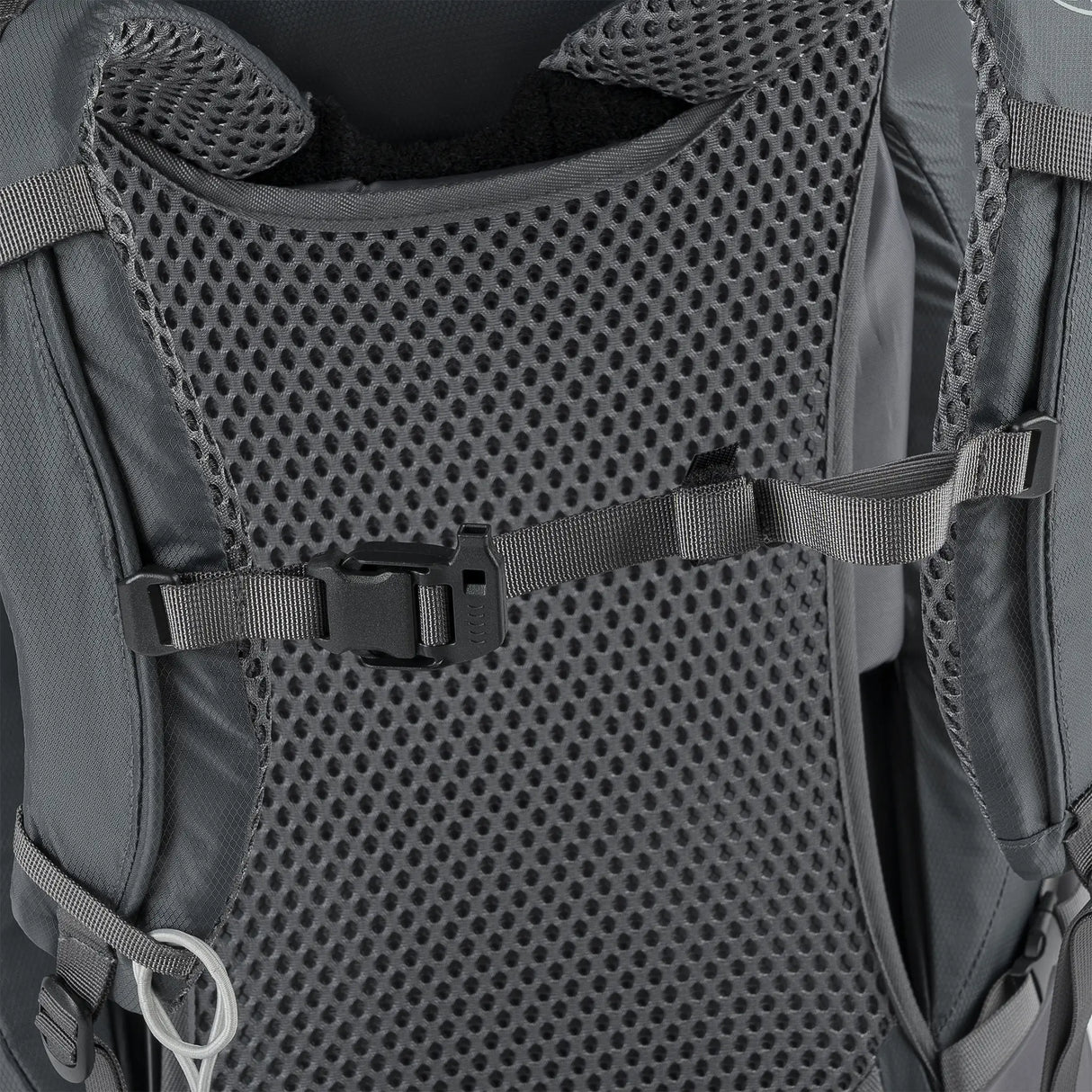 Highlander Ben Nevis Rucksack 65L in grey - close up of chest strap