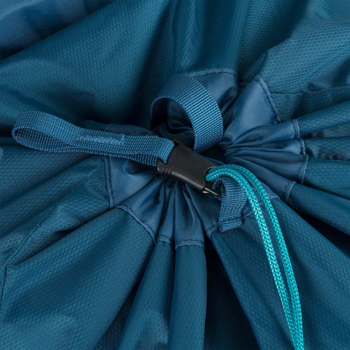 Highlander Ben Nevis Rucksack 52L in petrol blue close up of drawcord