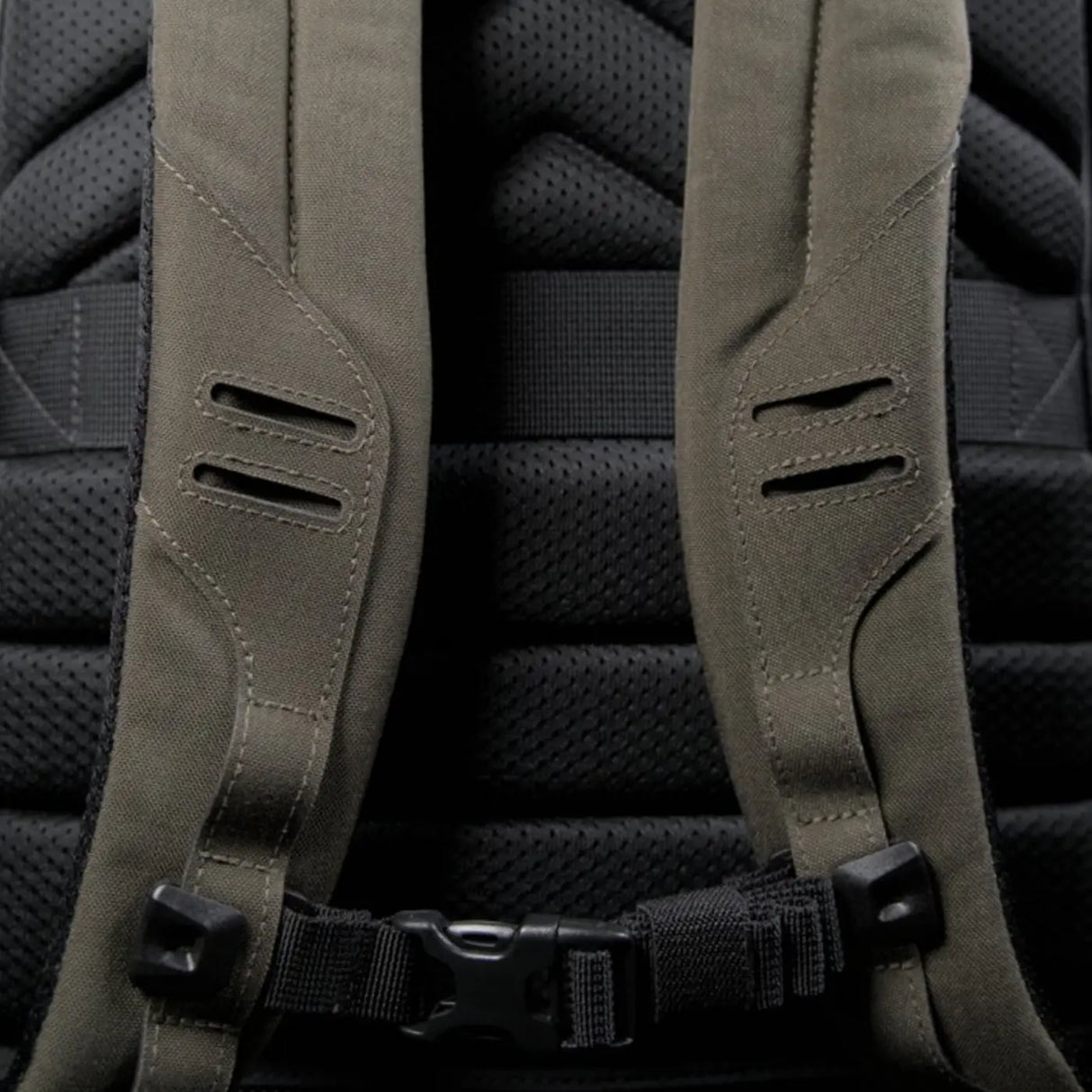 Pentagon Consul 27L Backpack RAL7013 Green Straps | Task Outdoor