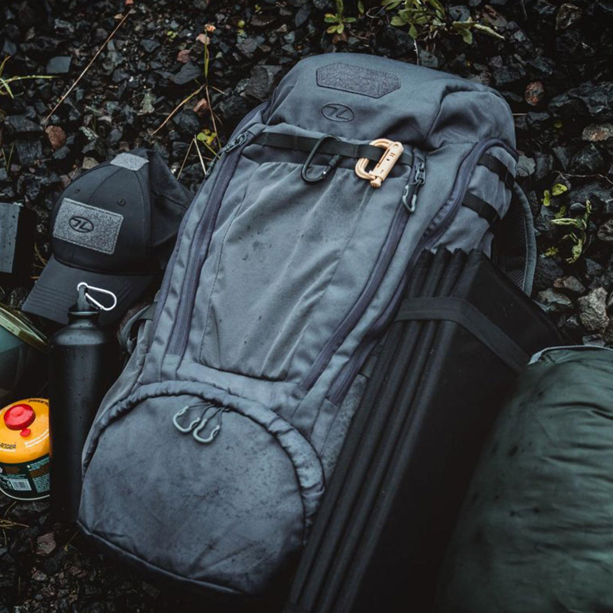 Highlander Eagle 3 Rucksack lifestyle image in grey