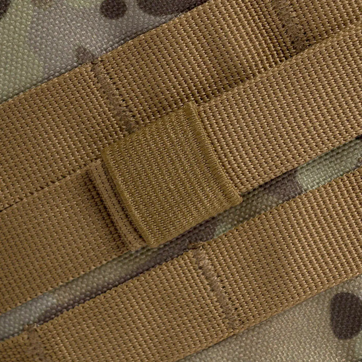 Highlander Harrier 25L MOLLE Rucksack compression straps