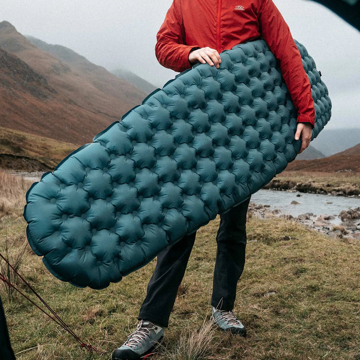Highlander Nap-Pak Arctic R11 Mummy Lite Inflatable Sleeping Mat for camping