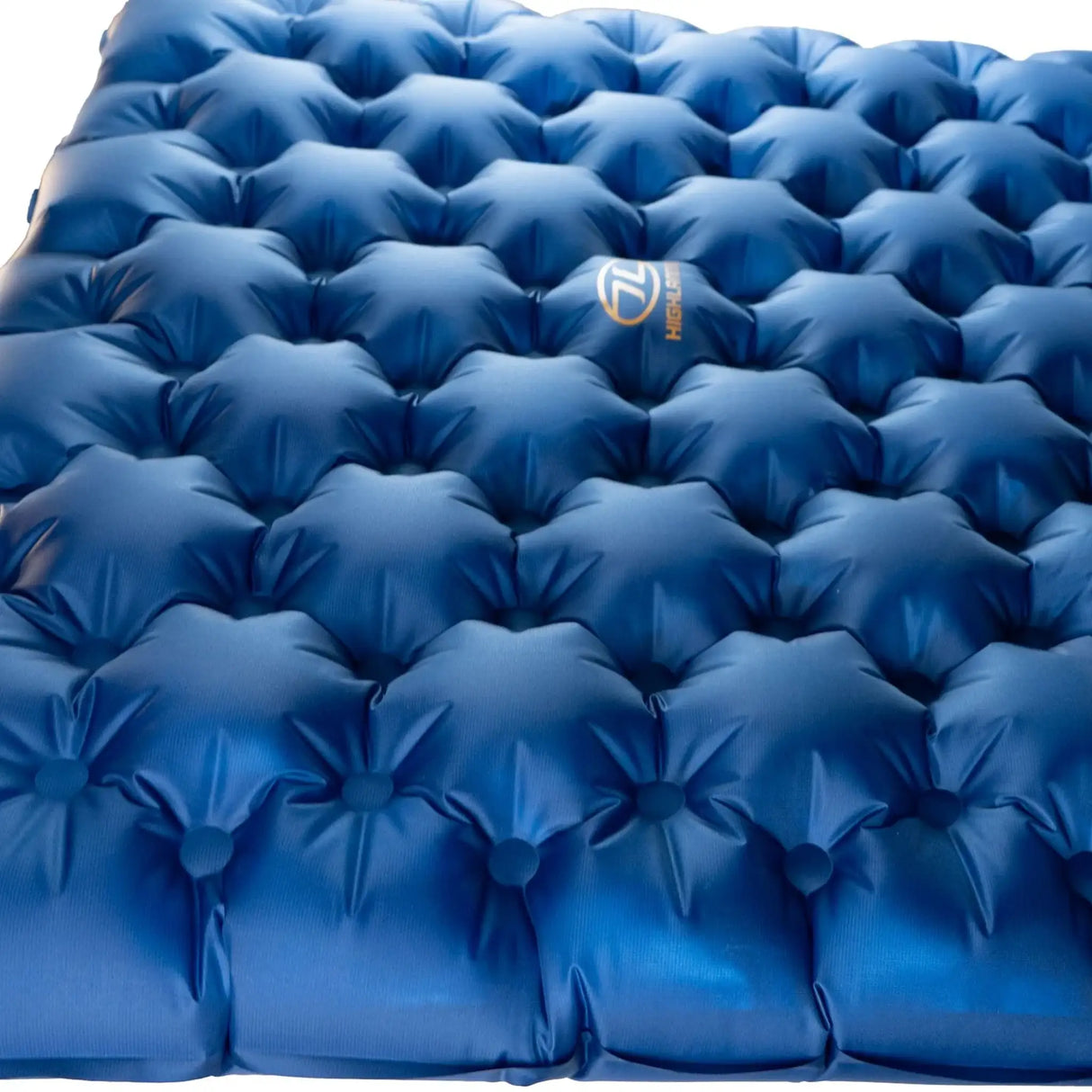 Highlander Nap-Pak Arctic R11 Inflatable Sleeping Mat in deep blue close up from above