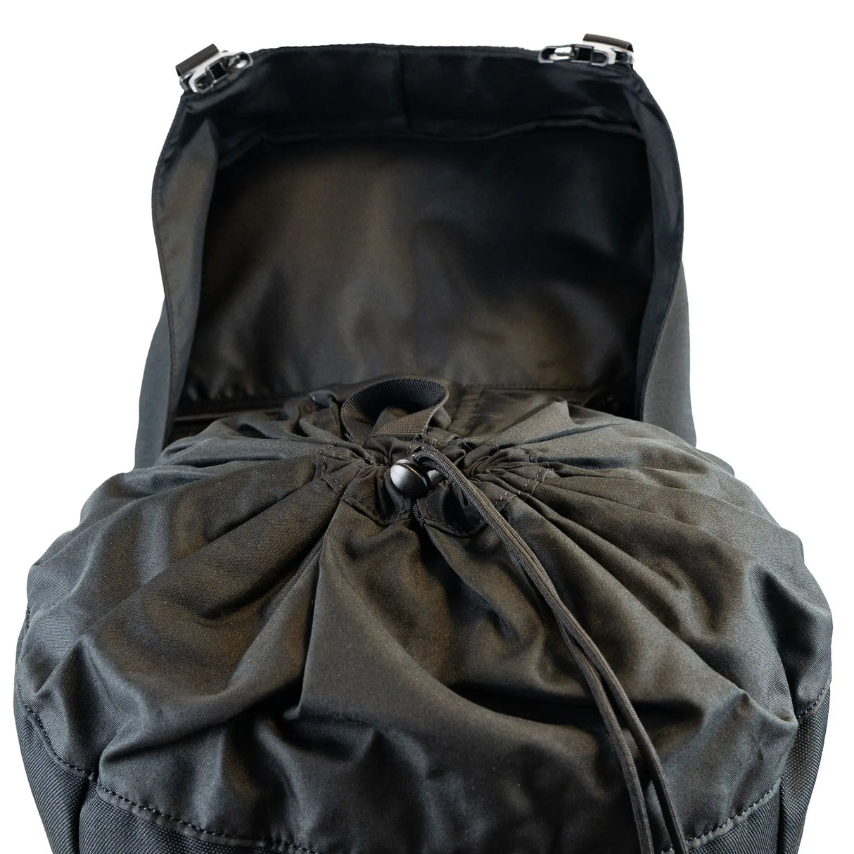 Highlander Pinnacle Rucksack 50L in black drawcord closure