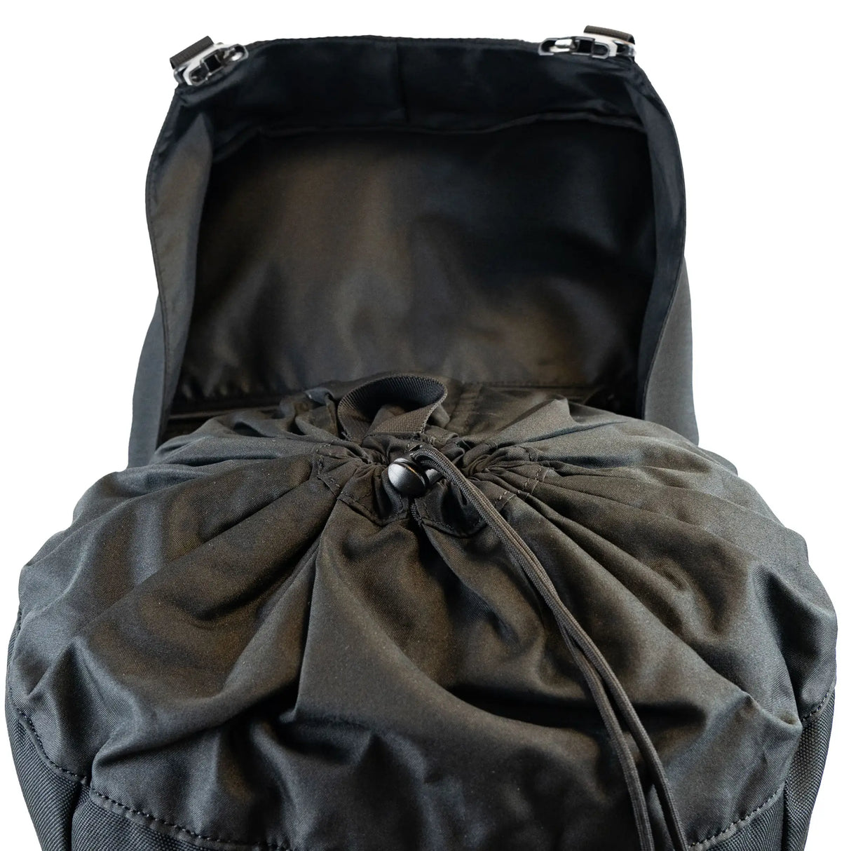 Highlander Pinnacle Rucksack 70L in black close up of drawcord closure