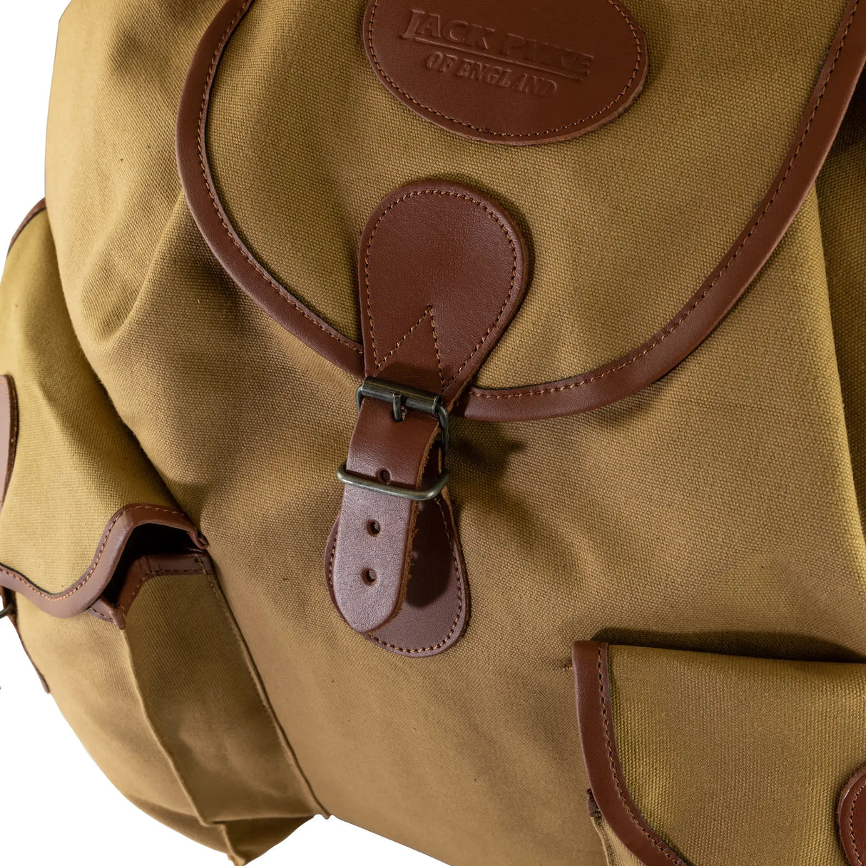 Jack Pyke Roe Sack in fawn beige close up of buckle closure