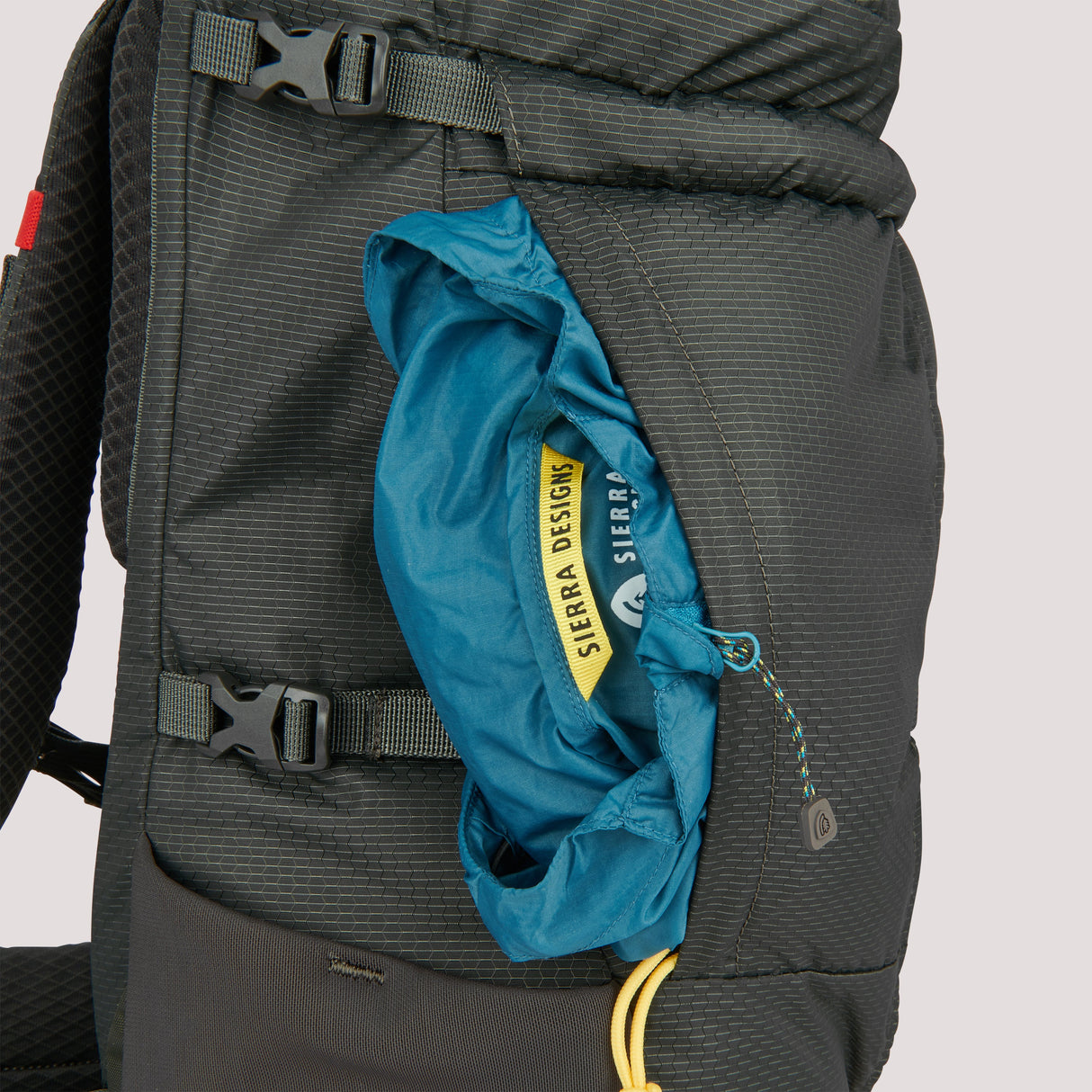 Sierra Designs Flex Hike 20-30 Rucksack - Peat / Fiery Red - view 9
