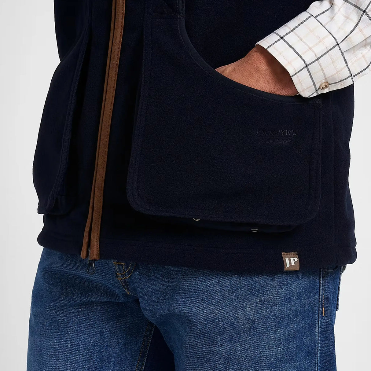 Jack Pyke Shooters Fleece Gilet in navy blue close up of cartridge pocket