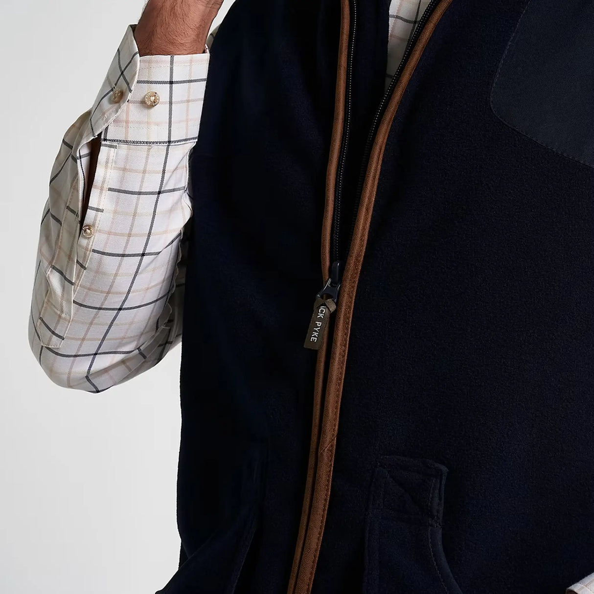 Jack Pyke Shooters Fleece Gilet in navy blue close up of zip puller