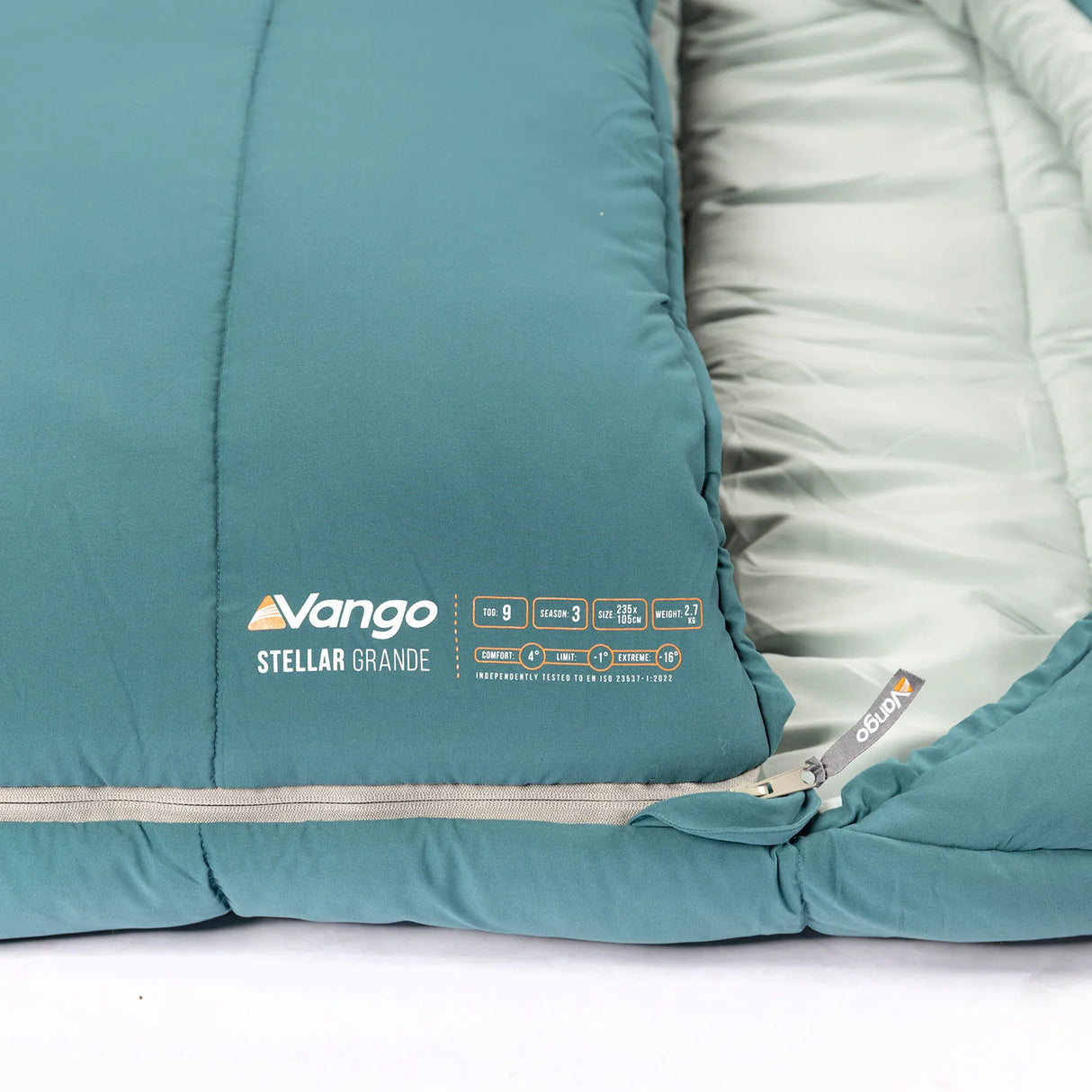 Vango Stellar Grande Sleeping Bag in oasis blue close up of zip