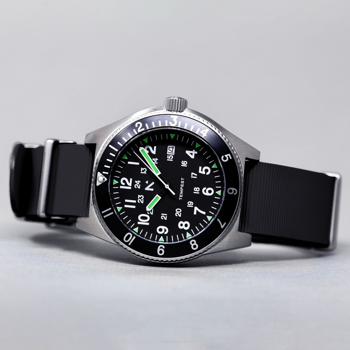 Rotate North Tempest' Quartz Navigator Watch (40mm) - Seal Black
