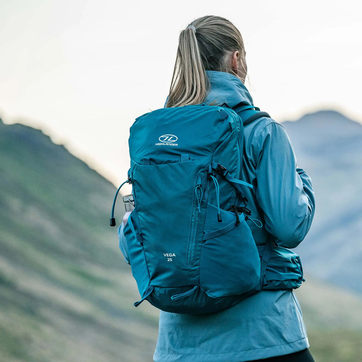 Highlander Women's Vega Rucksack 25L in Teal for Outdoors