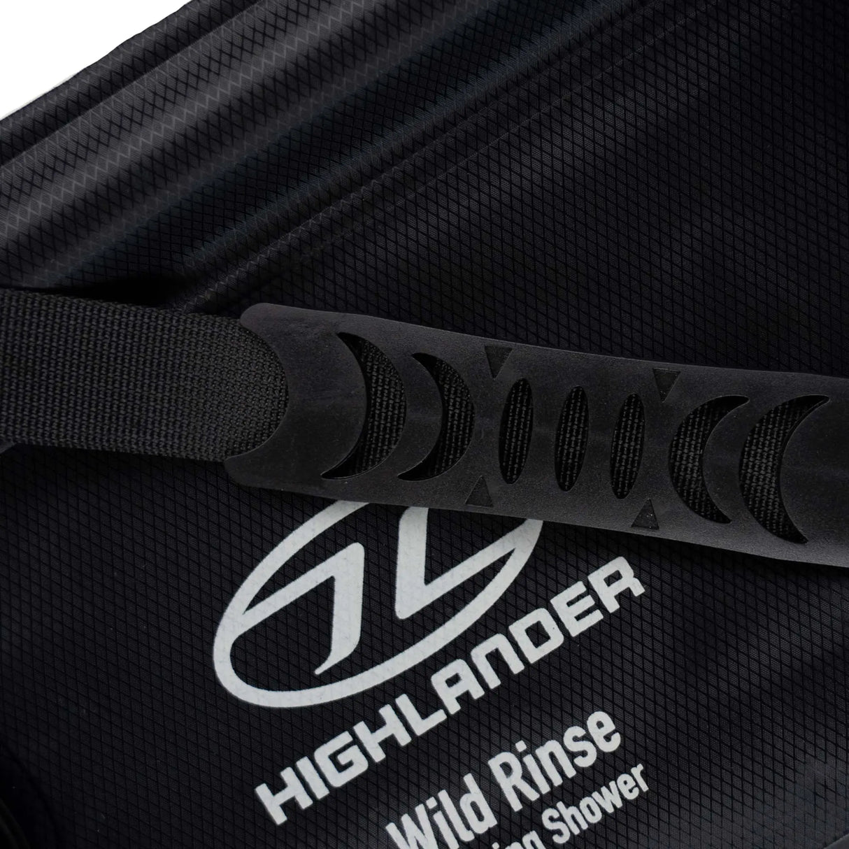 Highlander Wild Rinse Camping Solar Shower 15L on white background