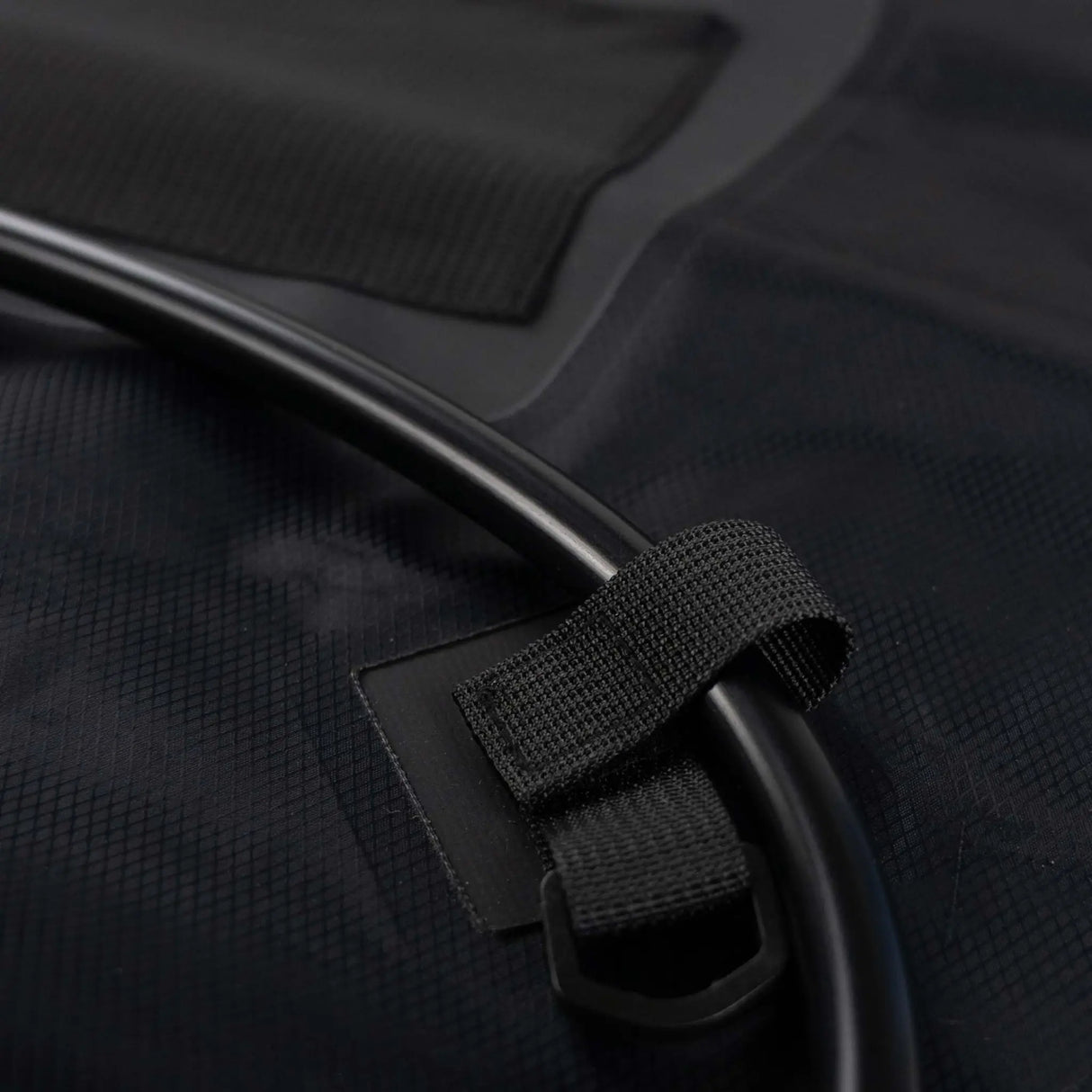 Highlander Wild Rinse Camping Solar Shower 15L on white background