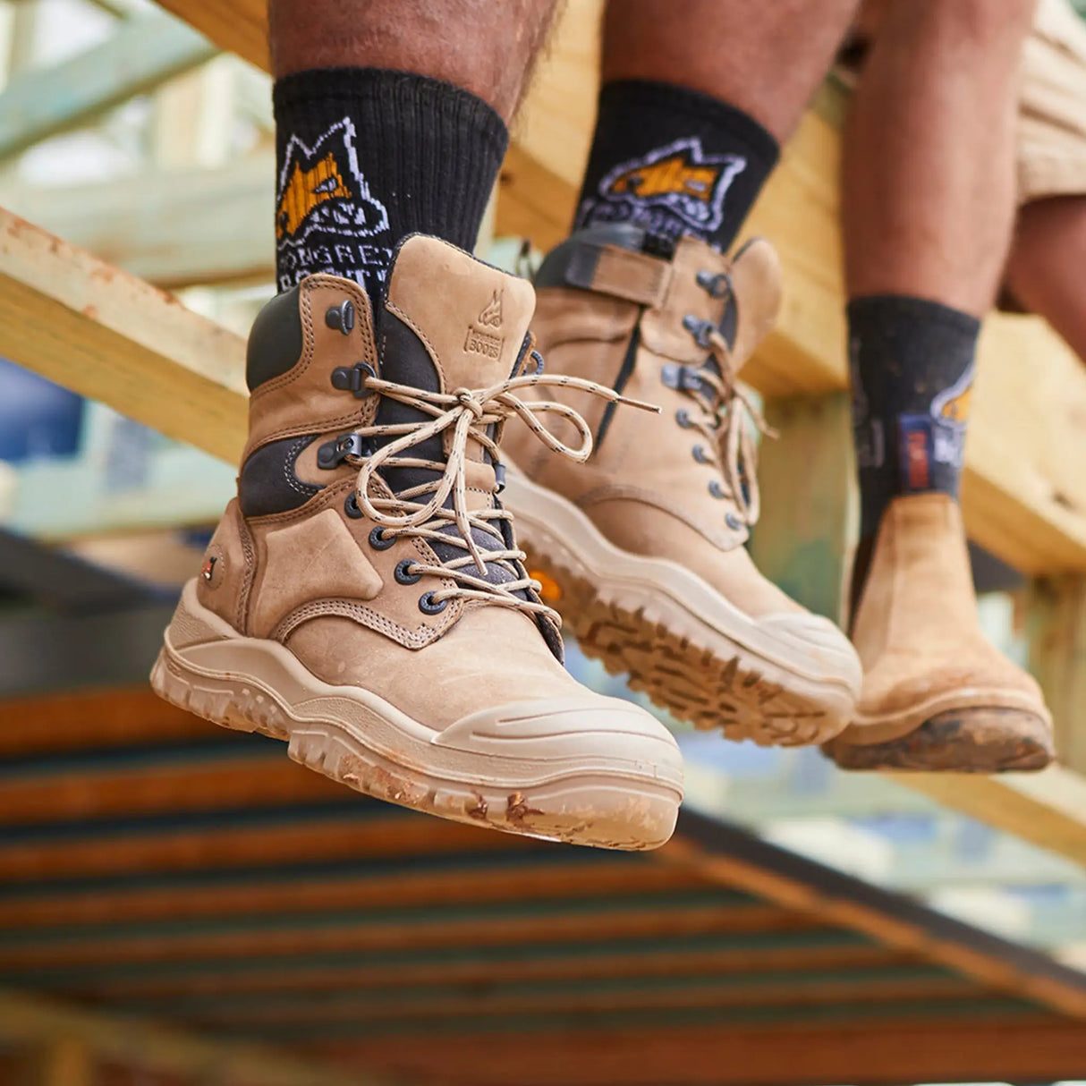 Mongrel 561 High Leg Side Zip Safety Boots - Stone