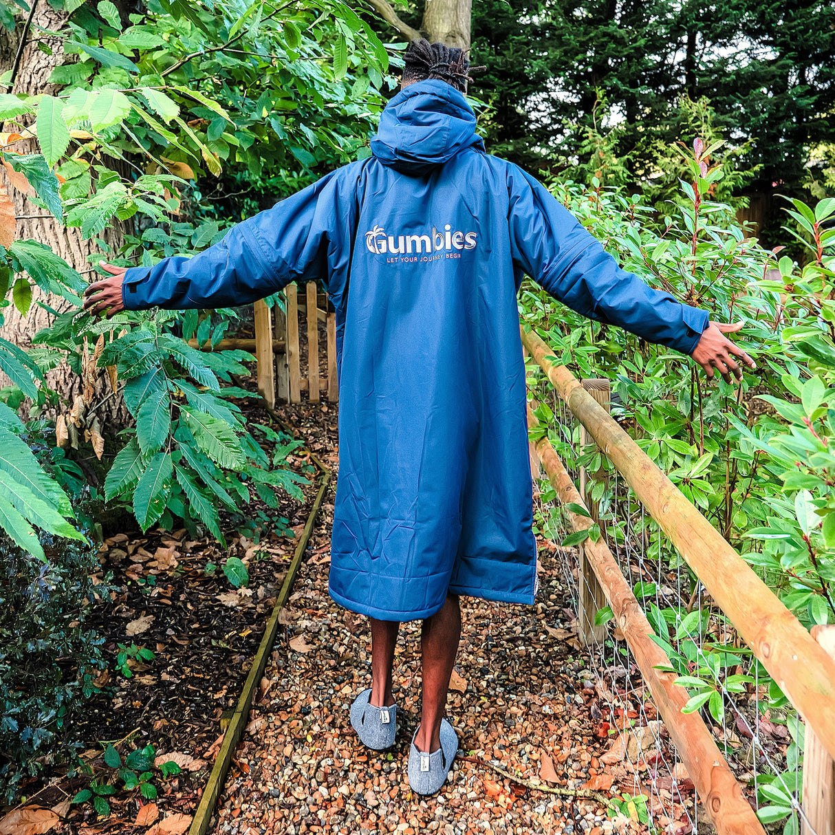 Gumbies S-Cape Changing Robe - Navy & Grey alternate view 2
