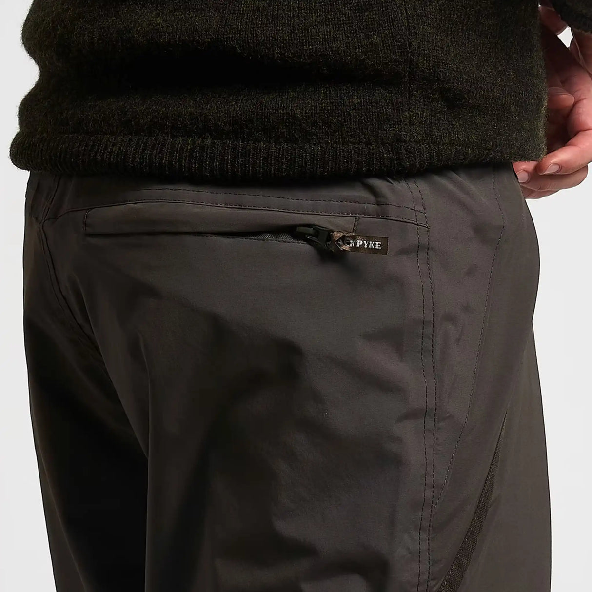 Jack Pyke Ashcombe Trousers close up of rear zip pocket
