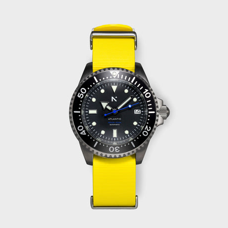 Rotate North Atlantic Dive Watch (40mm) - Optic Yellow NATO Strap