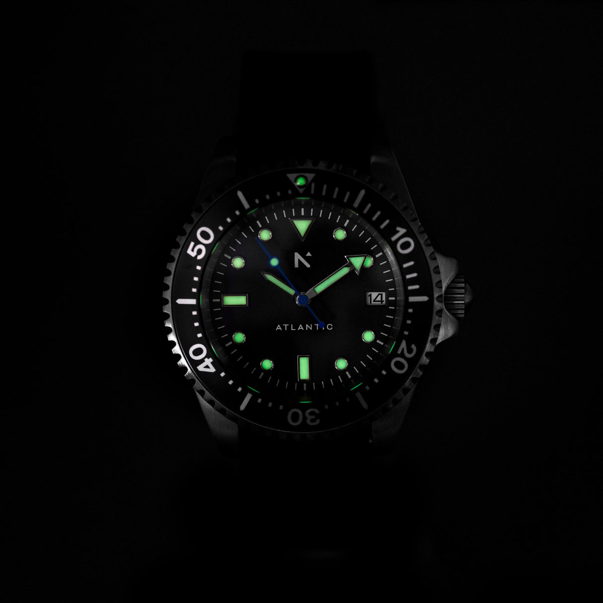 Rotate North Atlantic Dive Watch (40mm) - Moss Green