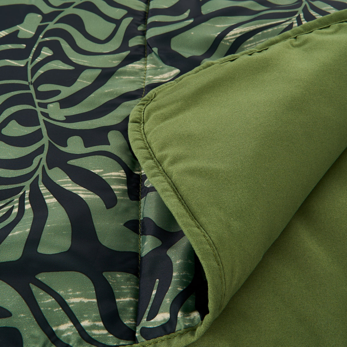 Kelty Biggie Blanket - Fern alternate view 4