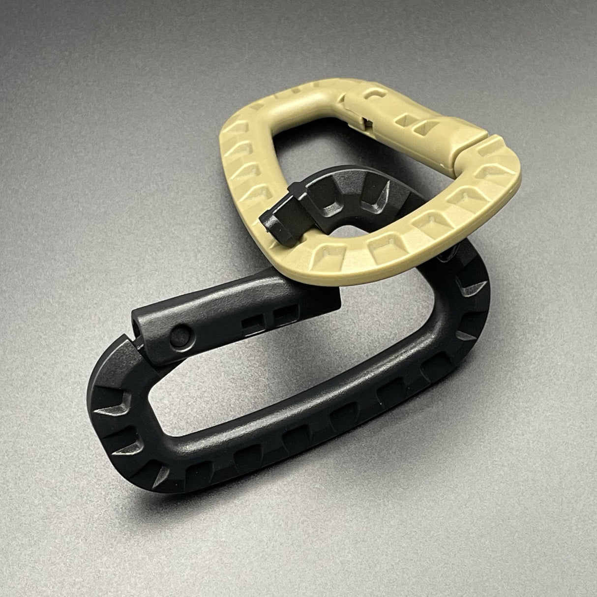 Task Tactical Polymer MOLLE Carabiner Black | Task Outdoor