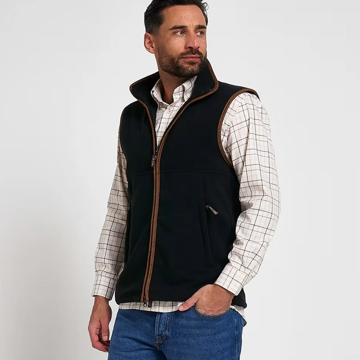 Jack Pyke Countryman Fleece Gilet in Anthracite from the front right on white background