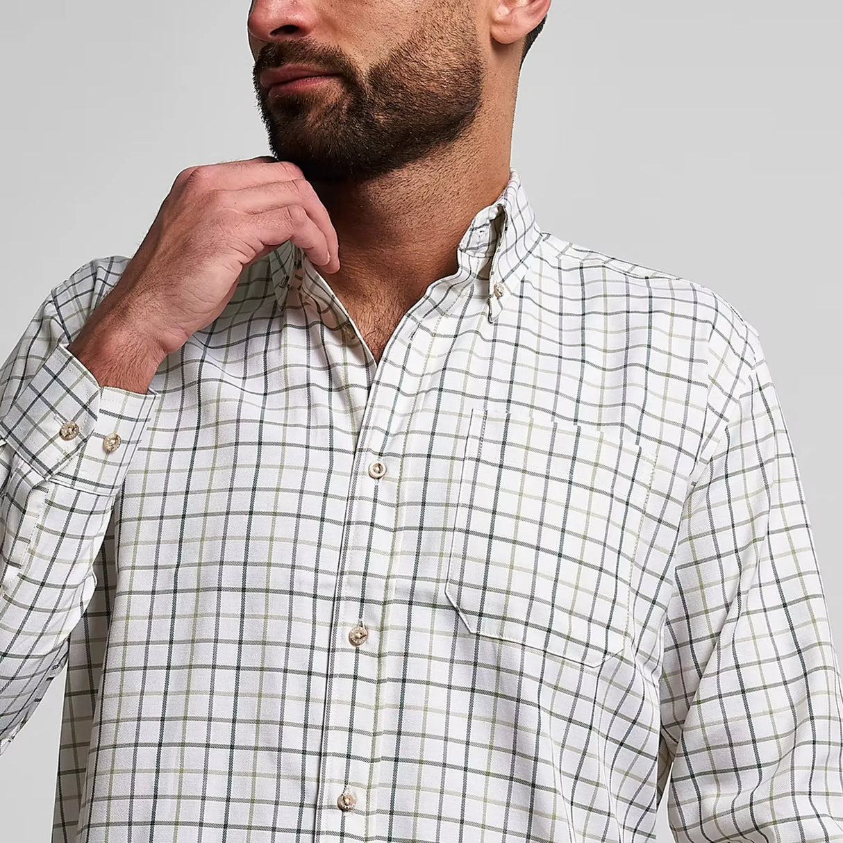 Jack Pyke Countryman Shirt in green check close up of collar