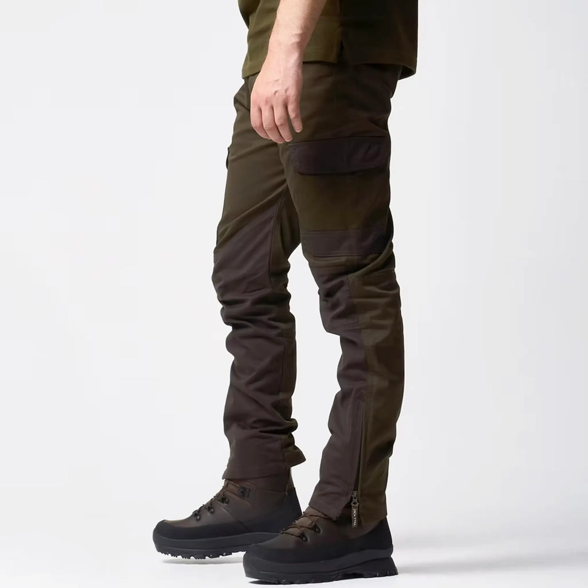 Jack Pyke Fieldman Trousers from the side left on white background
