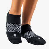hipSwan Flow Grip Ankle Socks