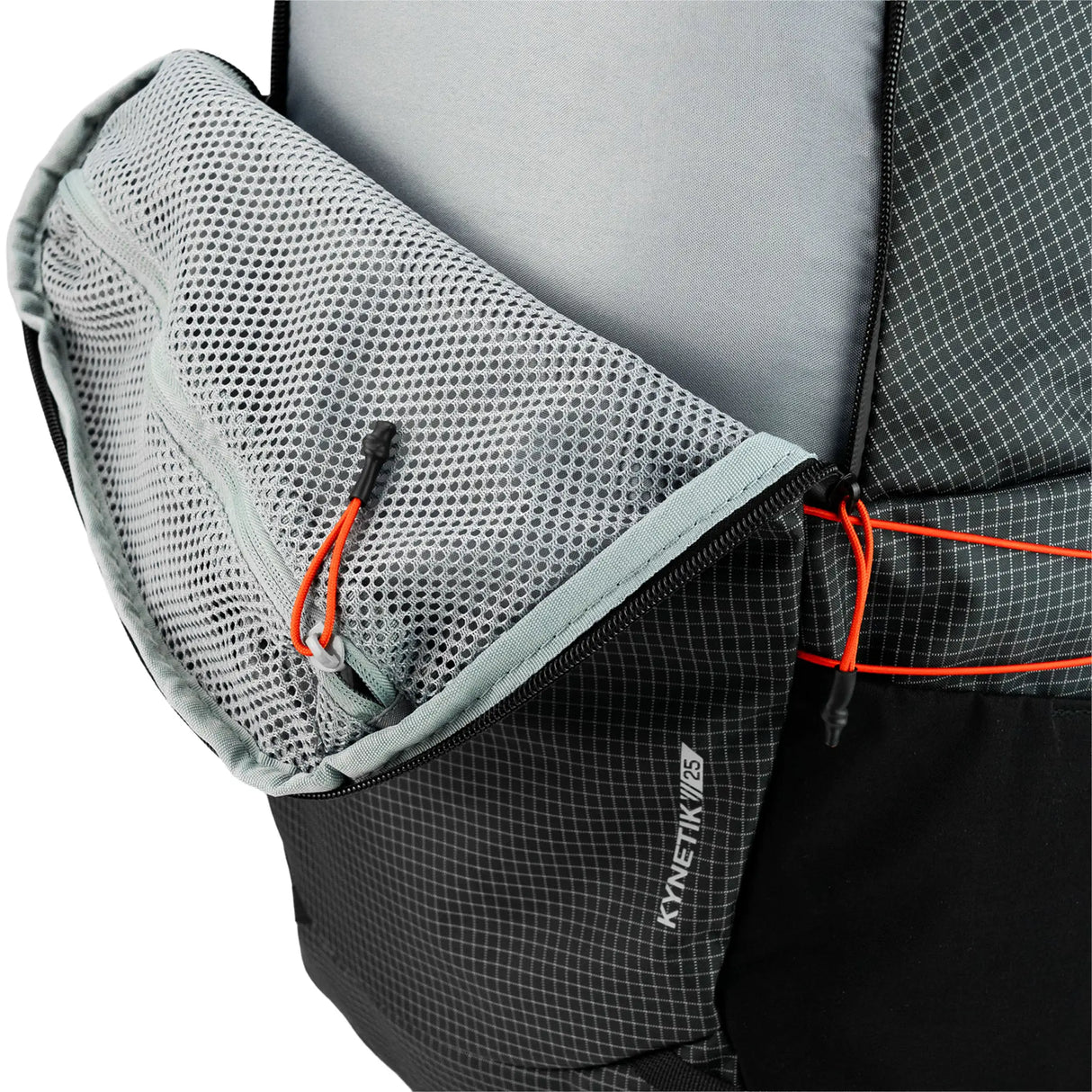 Highlander Kynetik Rucksack 25L in Black - close-up of the top lid mesh pocket and hydration port