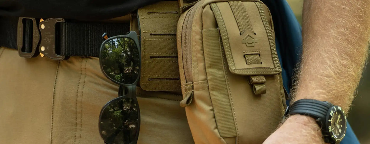 Pentagon Tactical Trousers on a man outdoors: Guide to Tactical Pants - close up of waist