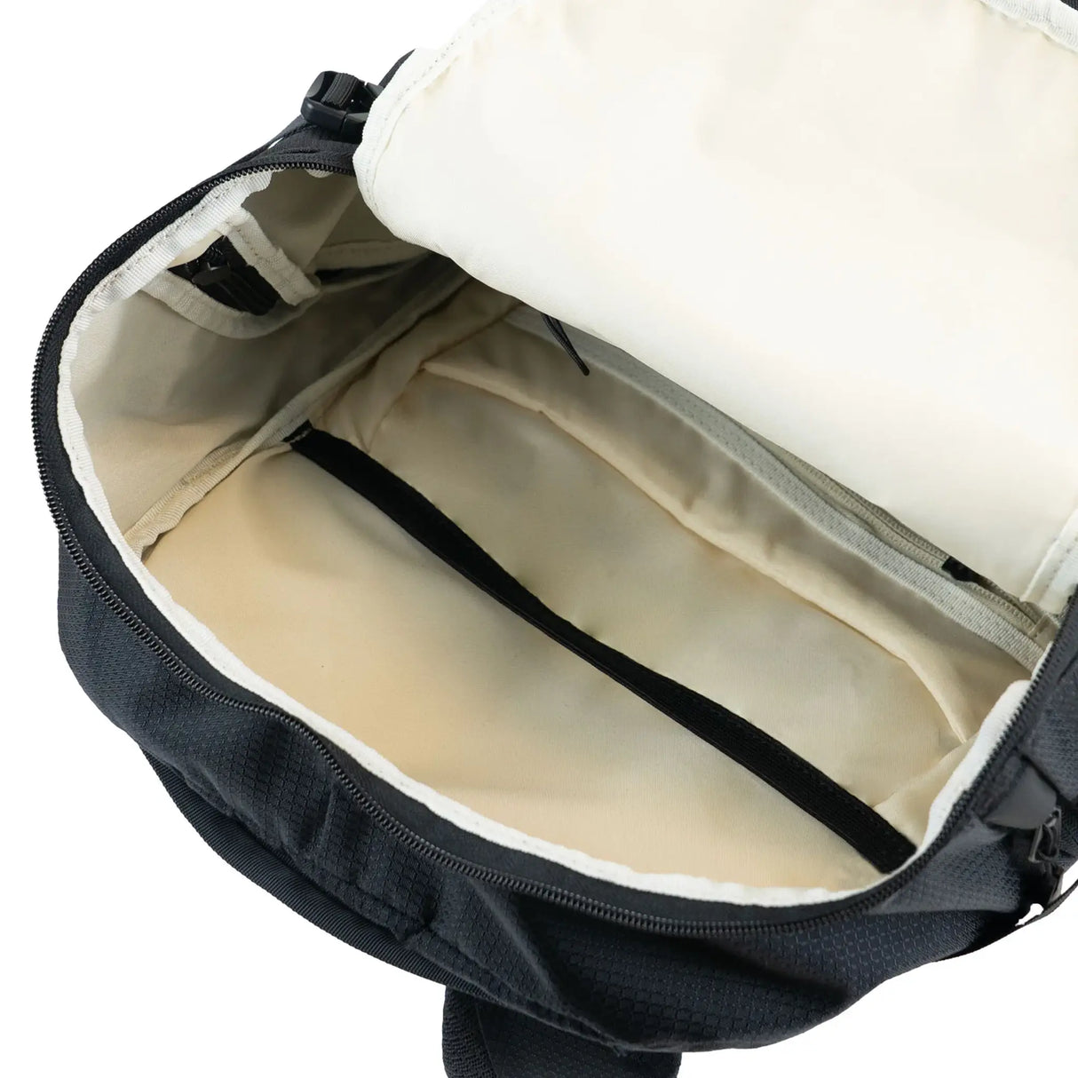 Highlander Roam Backpack 28L in black interior laptop compartment on white background
