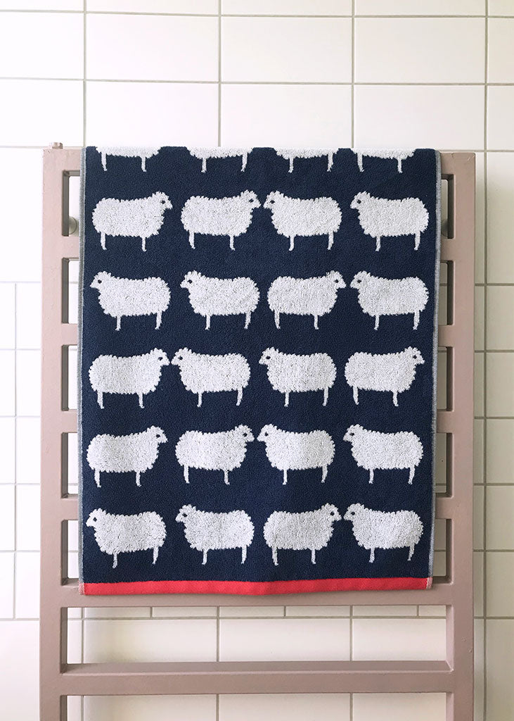 Anorak Kissing Sheep Organic Cotton Towel - Navy blue and white front face detail