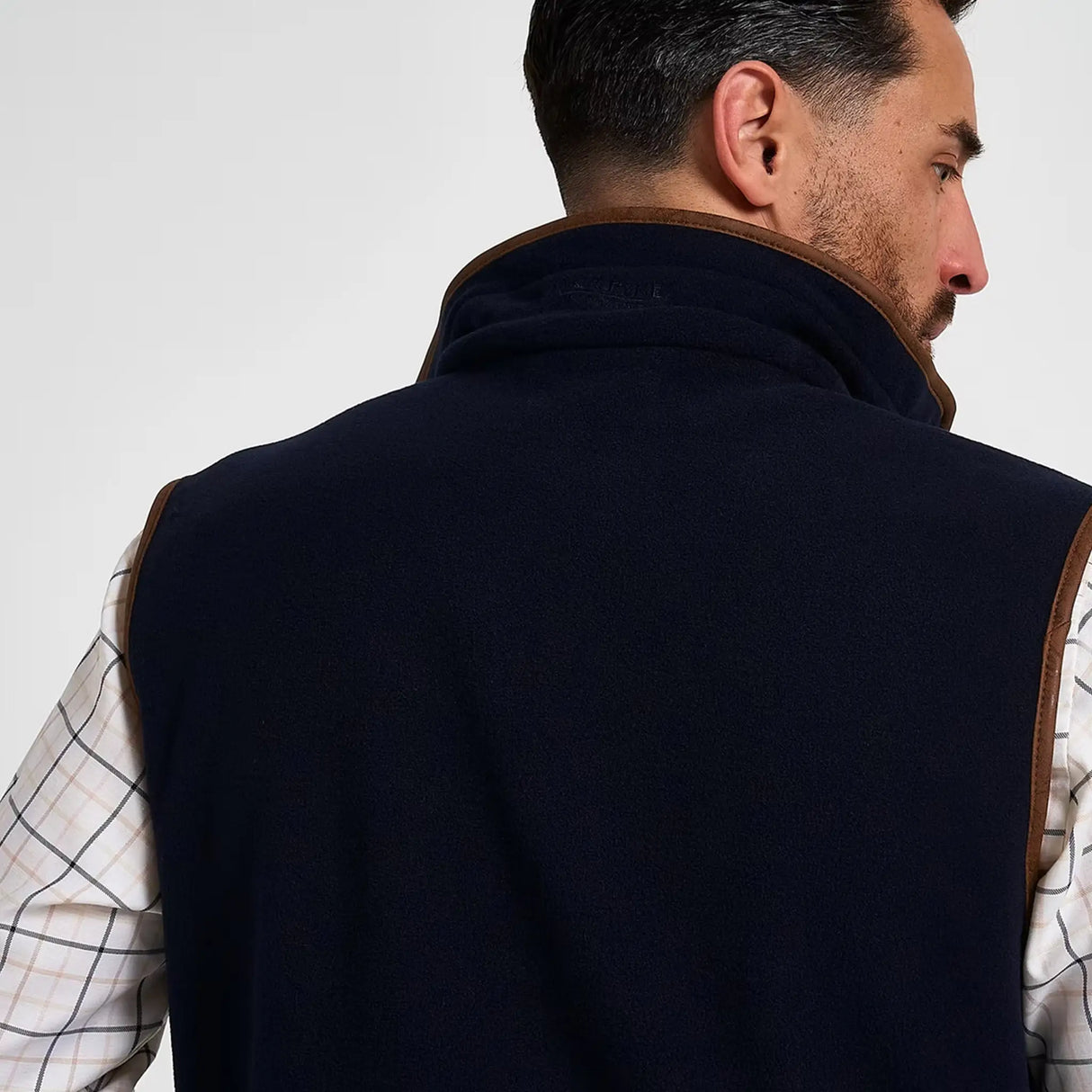 Jack Pyke Shooters Fleece Gilet in navy blue close up of collar