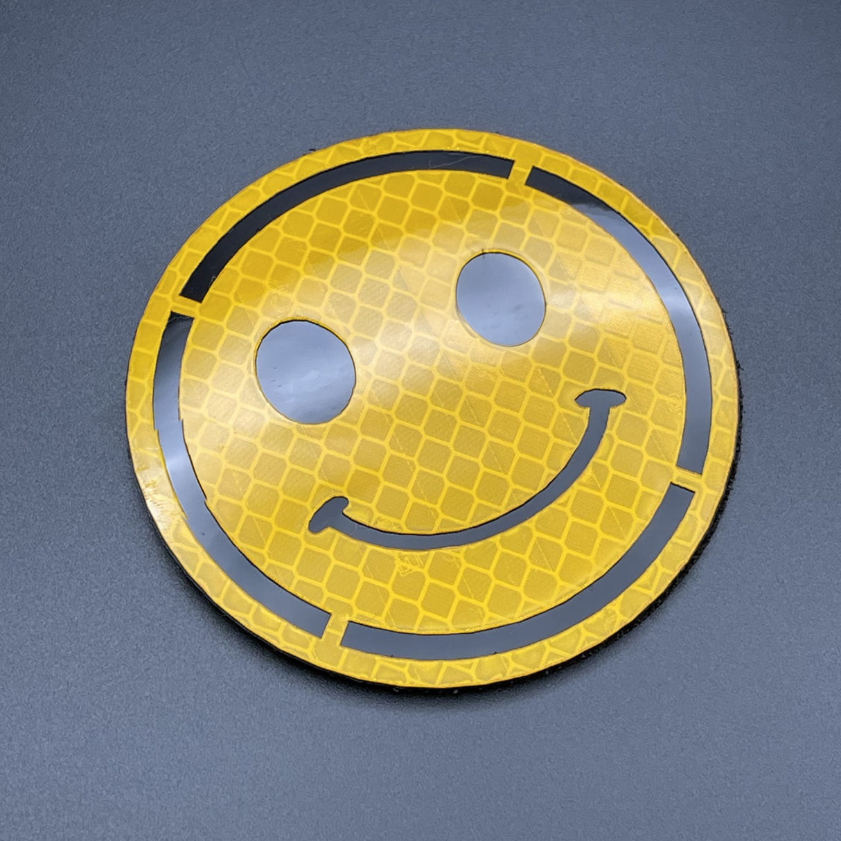 Reflective Smiley Face Patch Yellow, Hook & Loop, 8cm | Task Outdoor