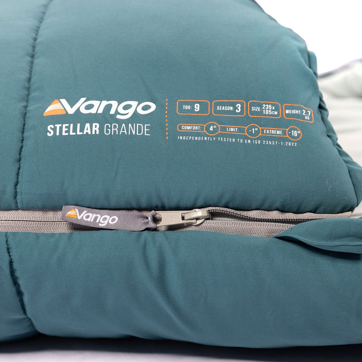 Vango Stellar Grande Sleeping Bag in oasis blue close up of zip
