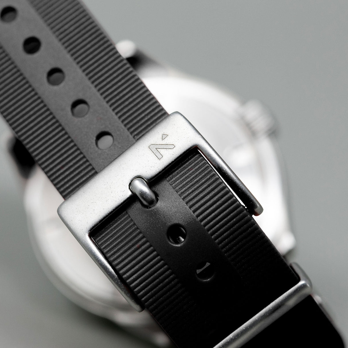 Rotate North Tempest' Quartz Navigator Watch (40mm) - Seal Black