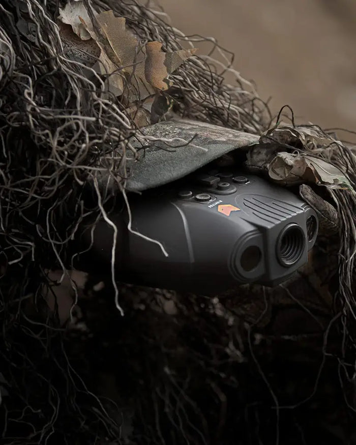 Batteries: integrated or replaceable - Sniper using Swift Max outdoors